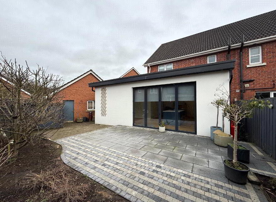 51 Carnbeg Dale, Antrim, BT41 4RE