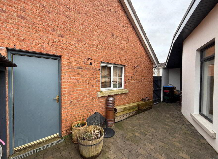 51 Carnbeg Dale, Antrim, BT41 4RE