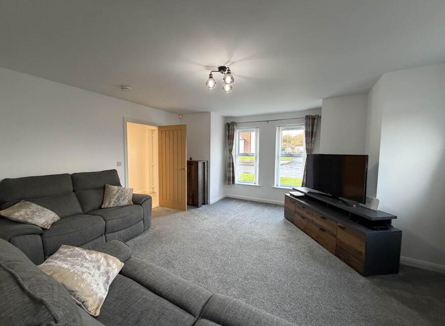 121 Blackthorn Rise, Larne, BT40 2HL