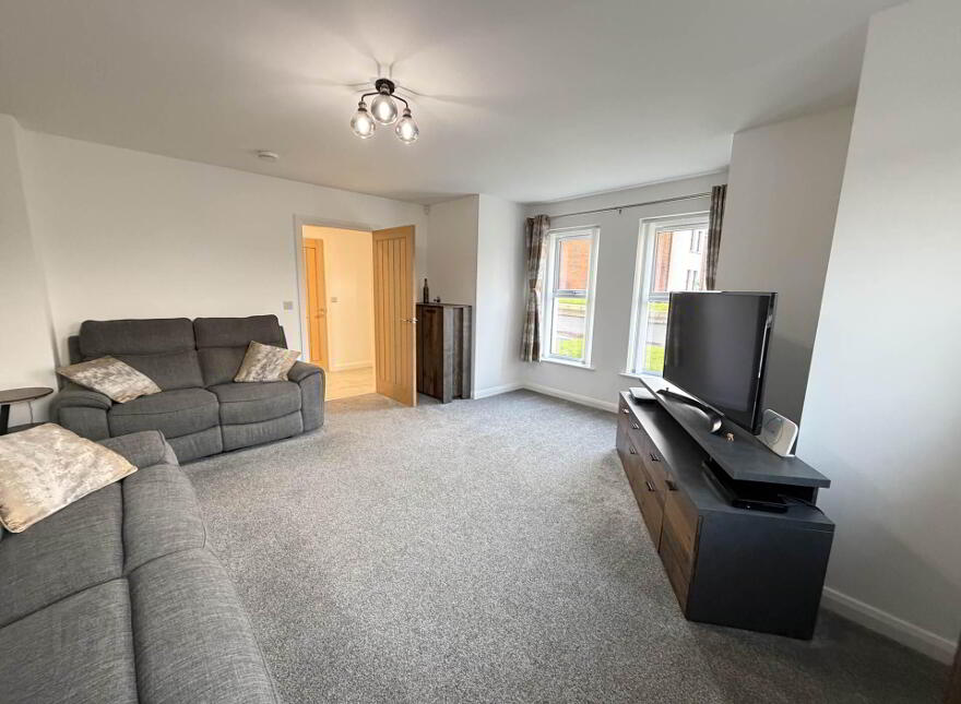 121 Blackthorn Rise, Larne, BT40 2HL