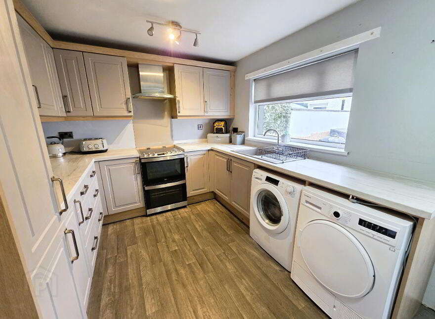 47 Warren Park Drive, Lisburn, BT28 1HF