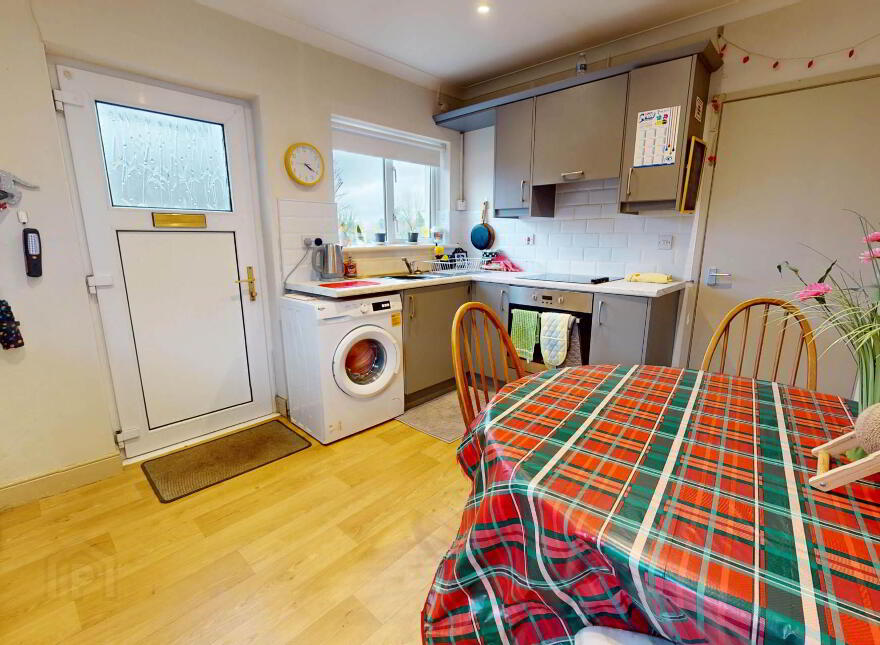 51 Loughshore Road, Enniskillen, BT74 5NH