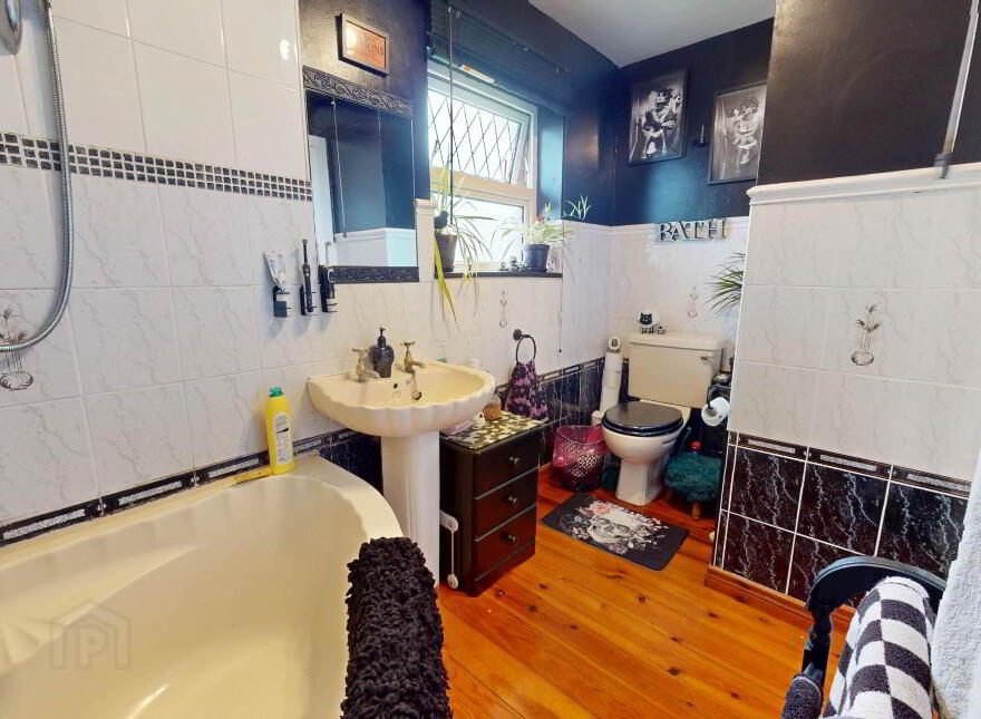 41 Brackvede Park, Coles Hill, Enniskillen, BT74 7ND