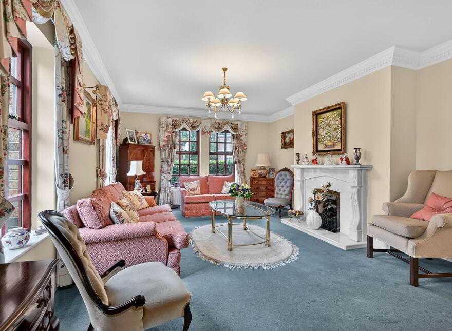 4 Broomhill Manor, Belfast, BT9 5HG