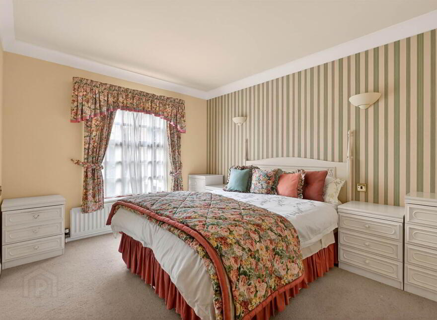 4 Broomhill Manor, Belfast, BT9 5HG