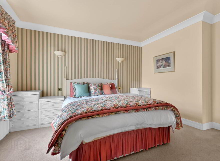 4 Broomhill Manor, Belfast, BT9 5HG