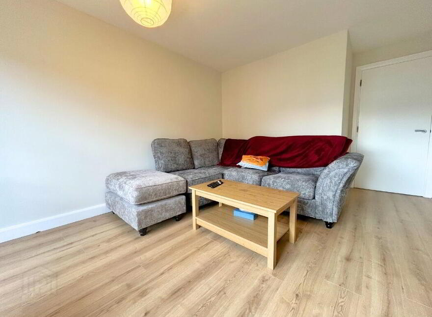 402 College Court Central, Belfast, BT1 6BF