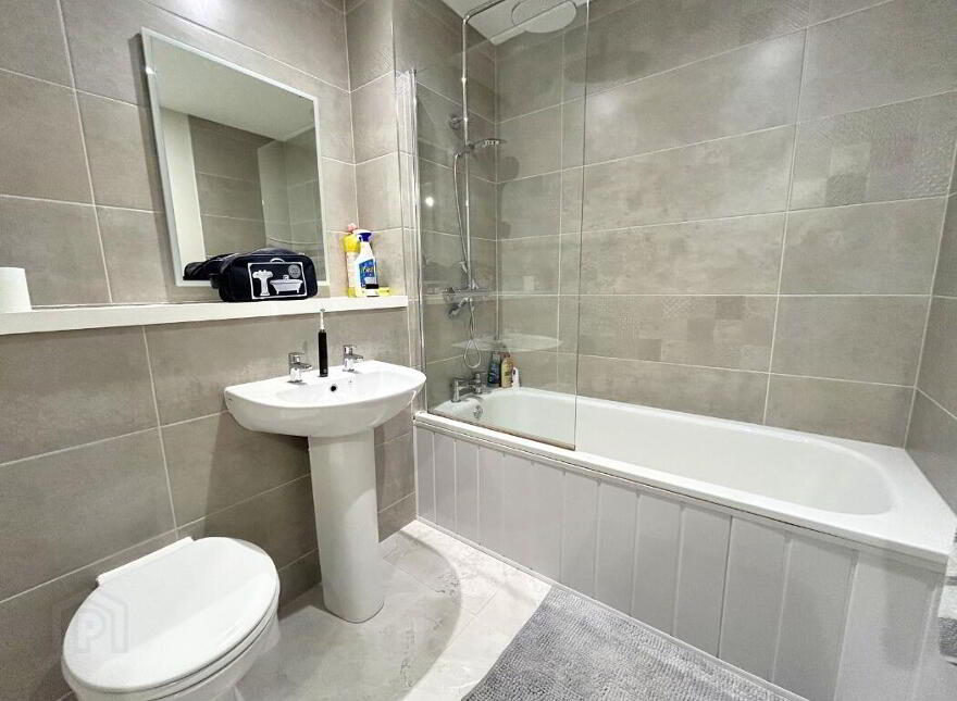 402 College Court Central, Belfast, BT1 6BF
