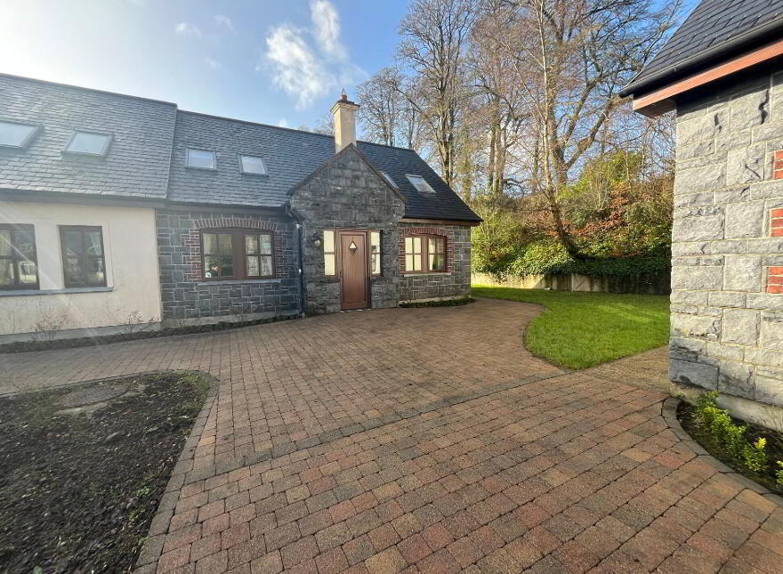 12 The Lakeside, Mount Falcon Estate, Ballina, F26Y8N4