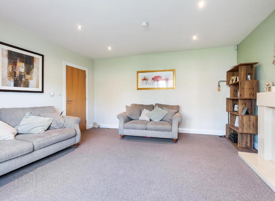 15 Millreagh Heights, Dundonald, Belfast, BT16 1TP