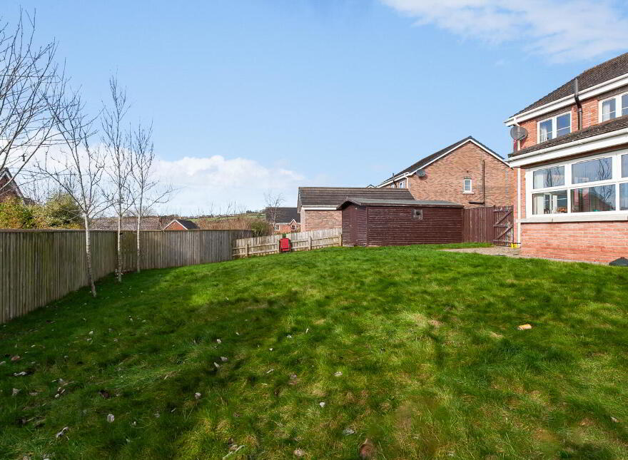 15 Millreagh Heights, Dundonald, Belfast, BT16 1TP