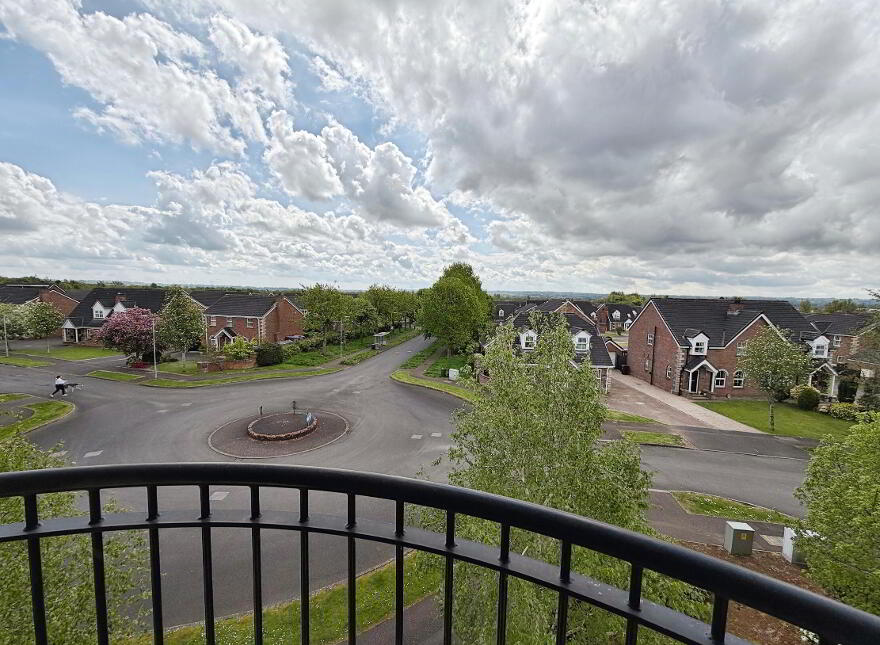 9 Limetree Manor, Lisburn, BT28 1RS