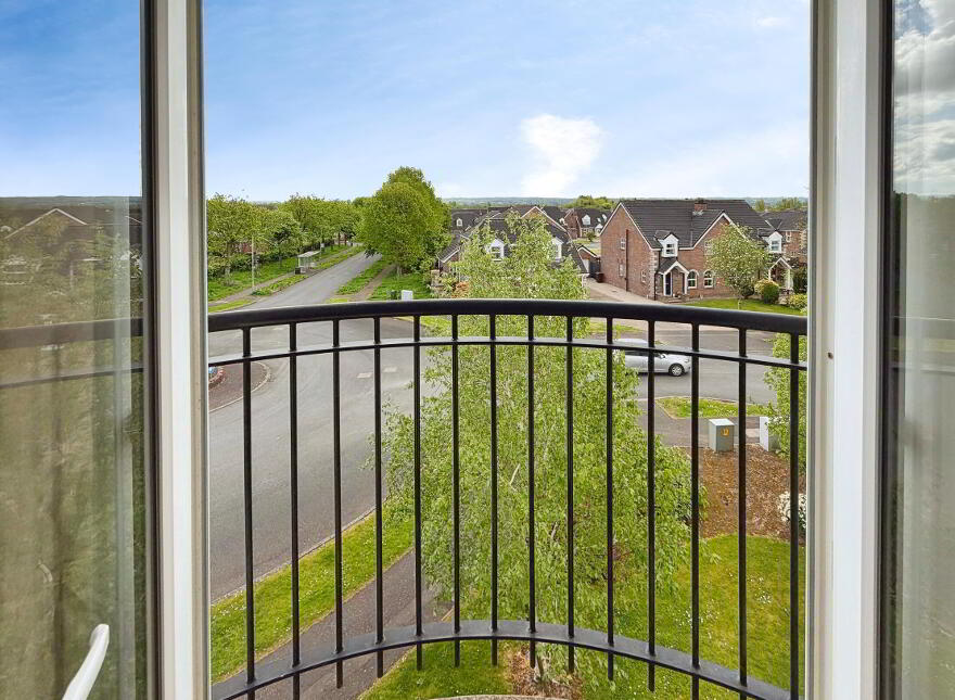 9 Limetree Manor, Lisburn, BT28 1RS