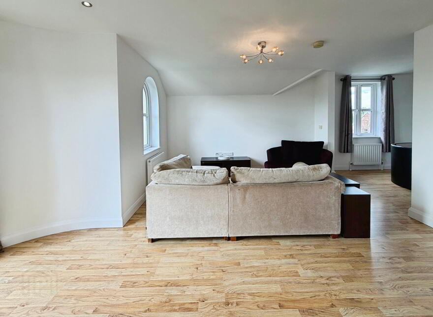 9 Limetree Manor, Lisburn, BT28 1RS