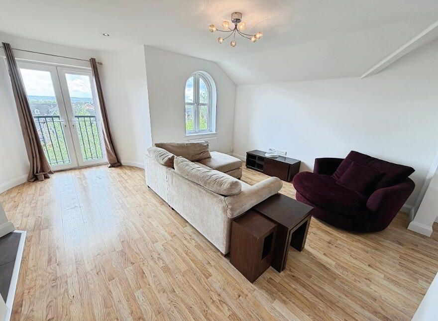 9 Limetree Manor, Lisburn, BT28 1RS