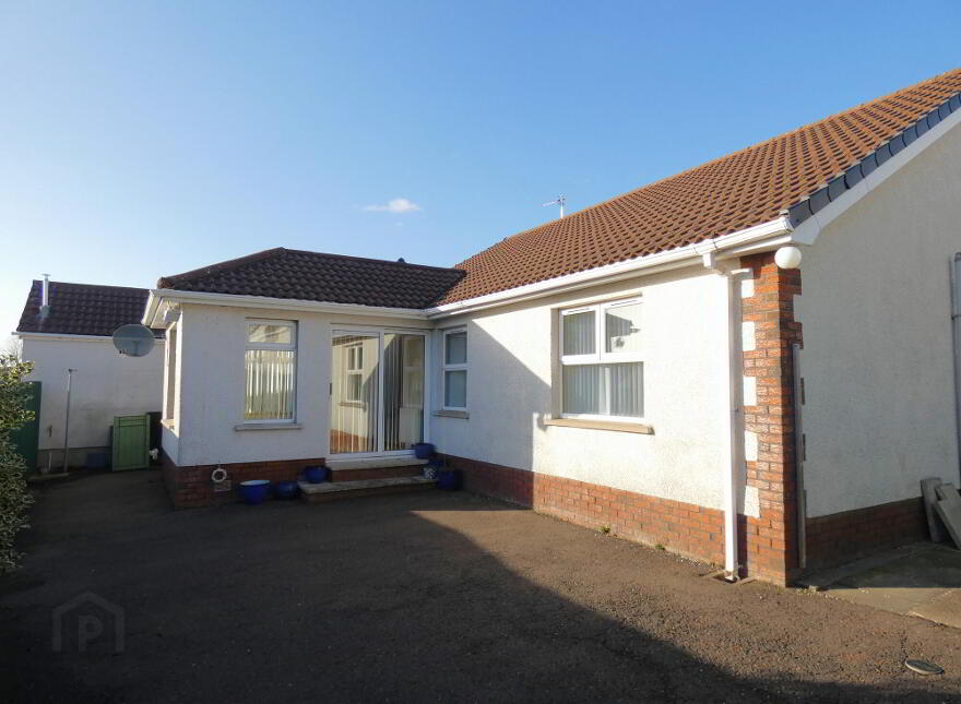 11 Castlehill Crescent, Ballymoney, BT53 6TL
