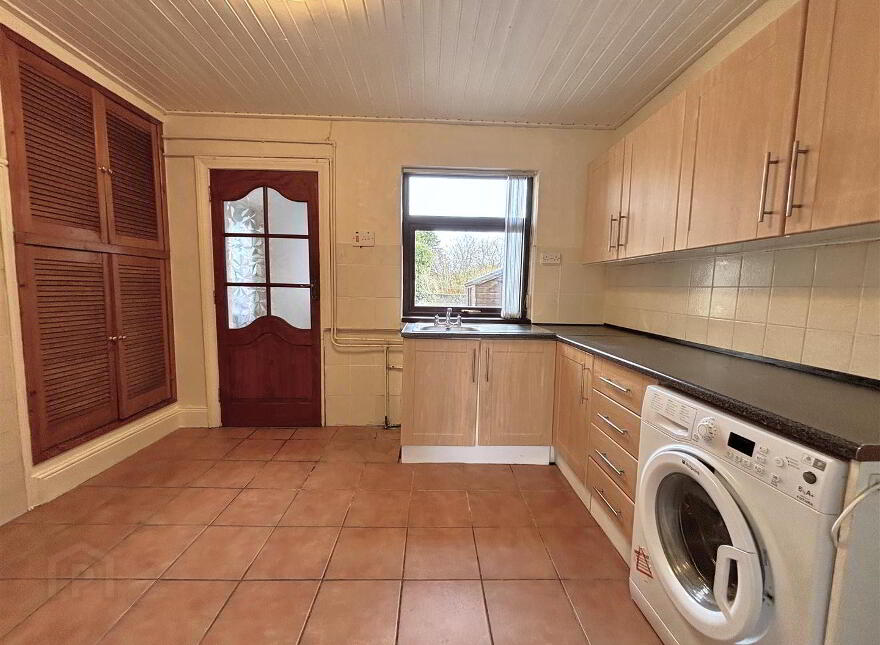 25 Joanmount Drive, Belfast, BT14 6PB