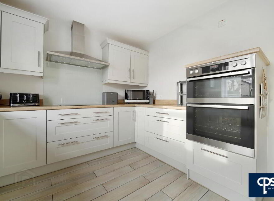 7 Glenside Mews, Omagh, BT79 7FX
