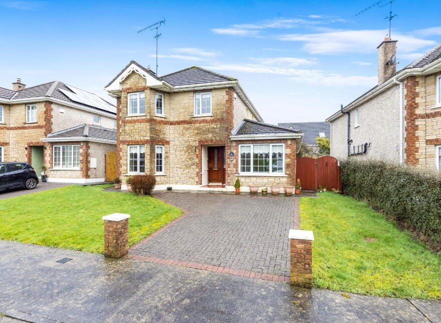 Lakelands, 10 Cloverhill, Lisnalea, Bailieborough, A82H582