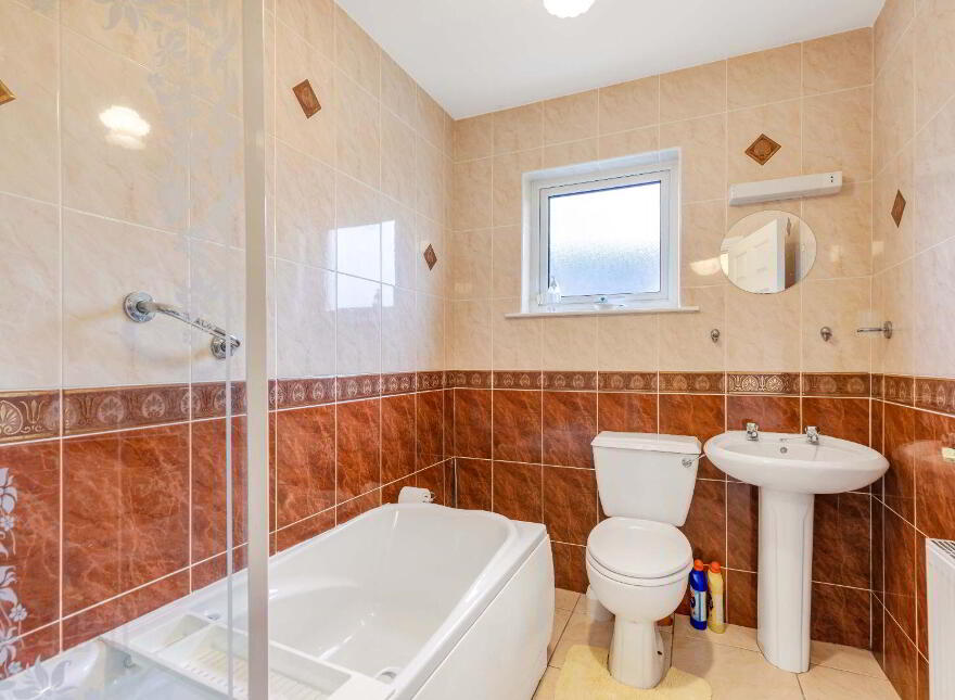 Lakelands, 10 Cloverhill, Lisnalea, Bailieborough, A82H582