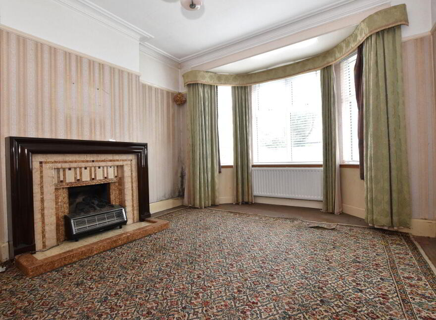 7 Dromore Road, Ballynahinch, BT24 8AY