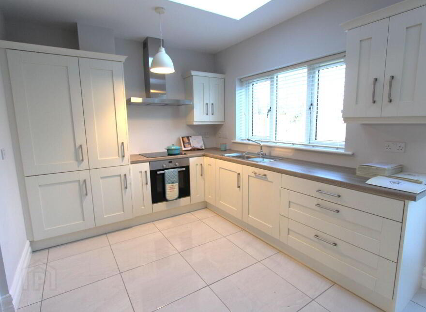 Castle Park, Castleblayney, A75CK18