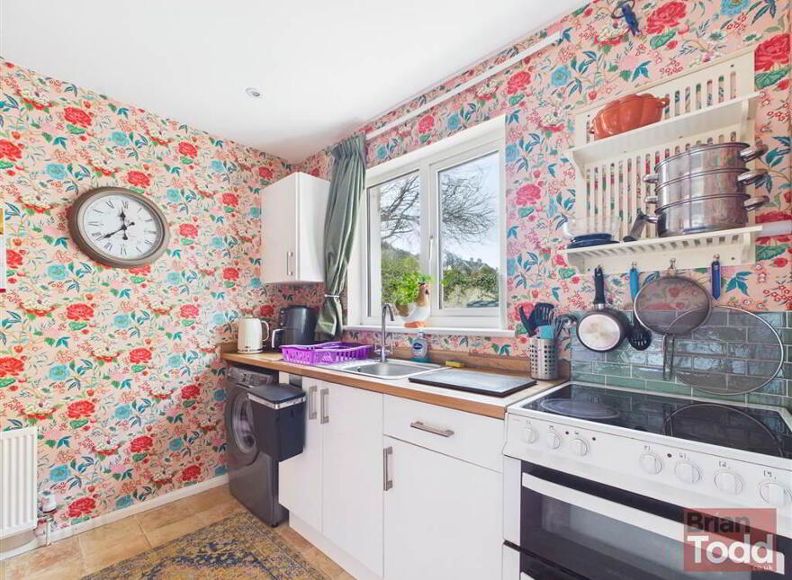 Coast Road, Ballygally, Larne, BT40 2QQ
