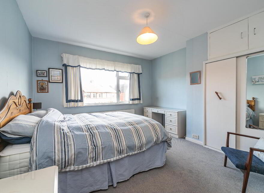 25 Hillside Park, Stranmillis, Belfast, BT9 5EL