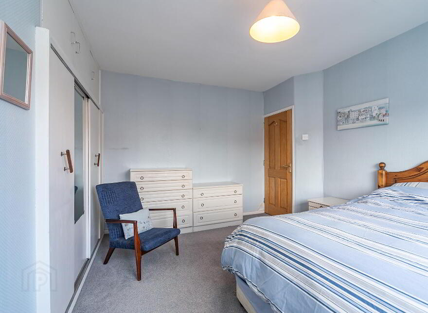 25 Hillside Park, Stranmillis, Belfast, BT9 5EL