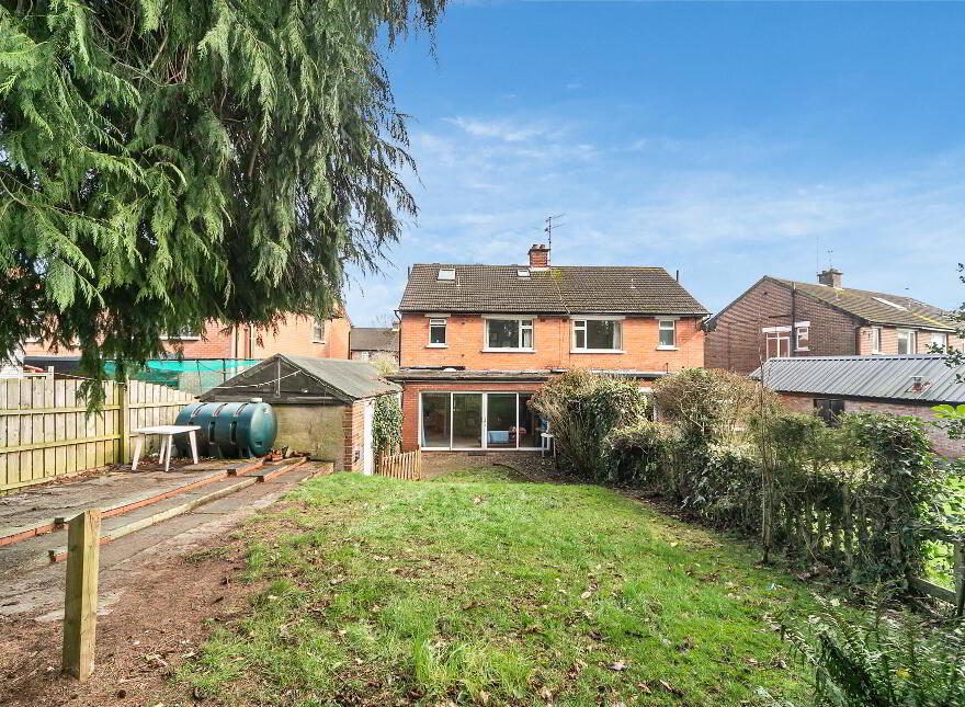 25 Hillside Park, Stranmillis, Belfast, BT9 5EL