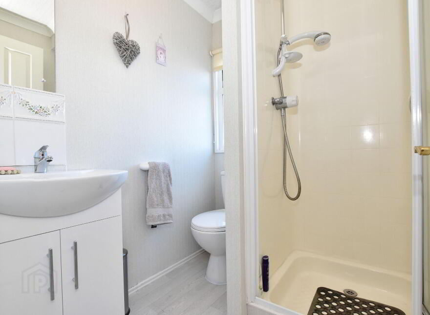 2 Swallow Crescent, Ballyhalbert, BT22 1BE
