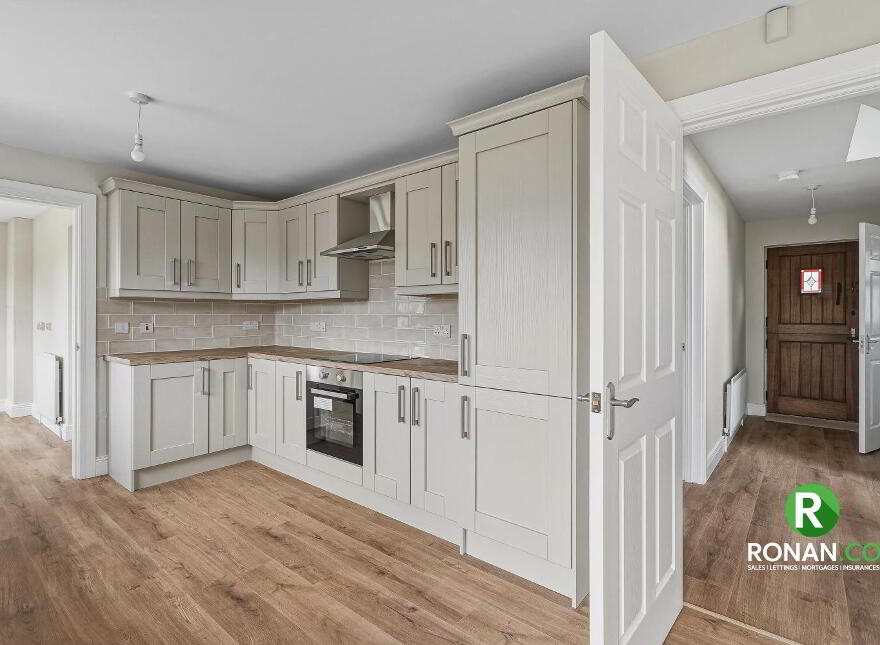 24 Castletown Court, Strabane, BT82 9FZ