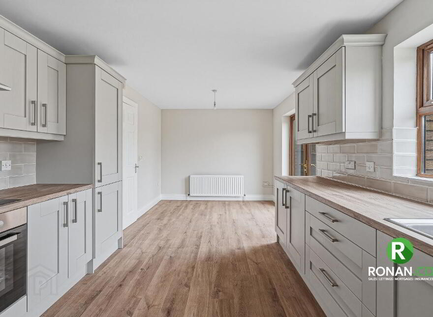 24 Castletown Court, Strabane, BT82 9FZ