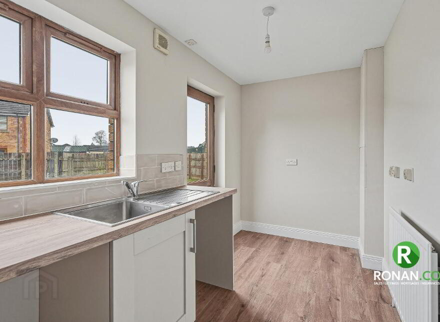 24 Castletown Court, Strabane, BT82 9FZ