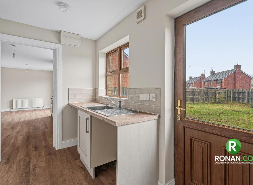 24 Castletown Court, Strabane, BT82 9FZ