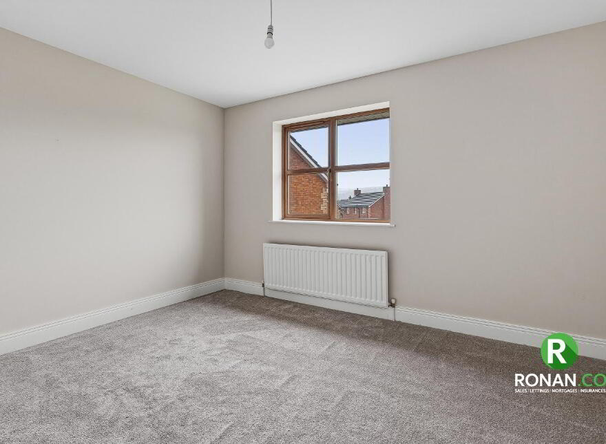 24 Castletown Court, Strabane, BT82 9FZ