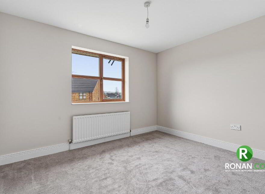 24 Castletown Court, Strabane, BT82 9FZ