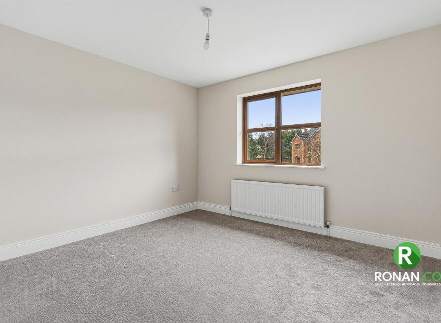 24 Castletown Court, Strabane, BT82 9FZ