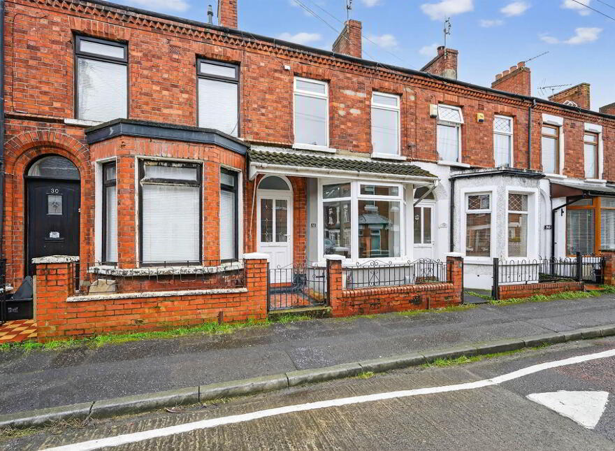 32 Dunraven Avenue, Belfast, BT5 5JR