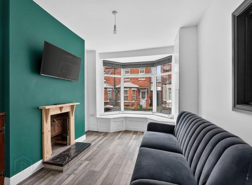 32 Dunraven Avenue, Belfast, BT5 5JR