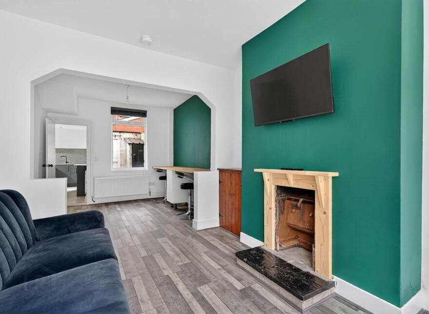32 Dunraven Avenue, Belfast, BT5 5JR