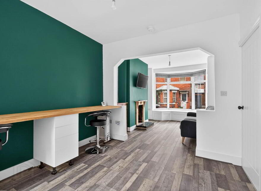 32 Dunraven Avenue, Belfast, BT5 5JR