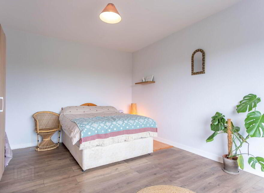 Knocknaraha, Church Cross, Skibbereen, P81DD82