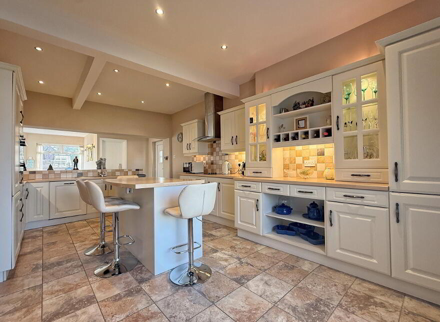 1 Glenvale Crescent, Portrush, BT56 8EB