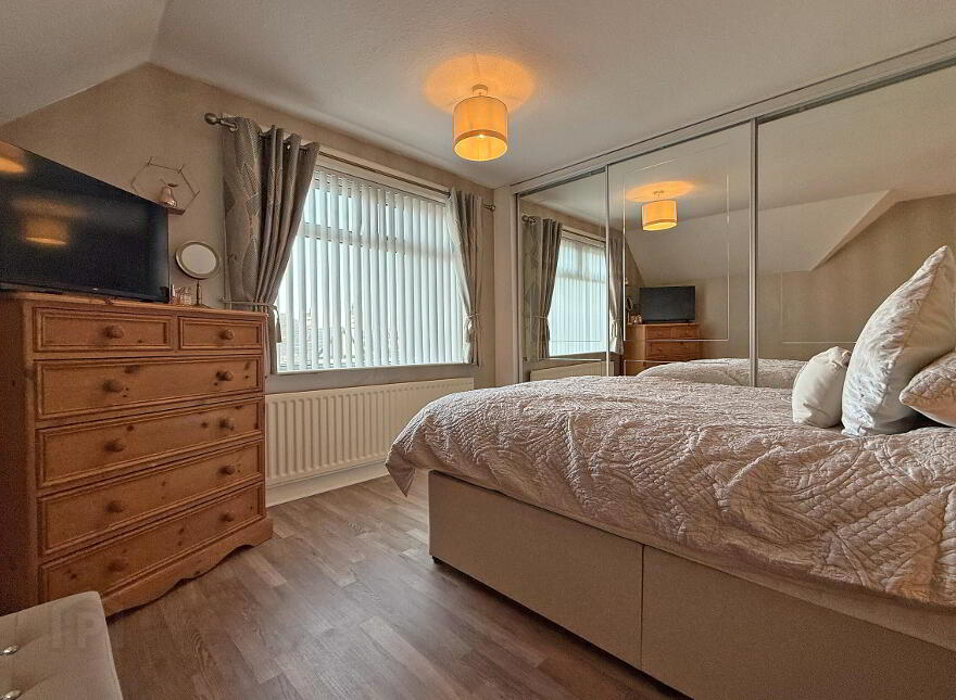 1 Glenvale Crescent, Portrush, BT56 8EB