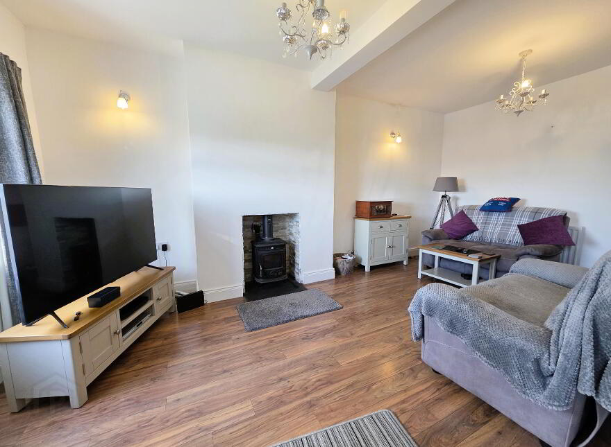 18 Hilden View, Tullynacross Road, Lisburn, BT27 5SF