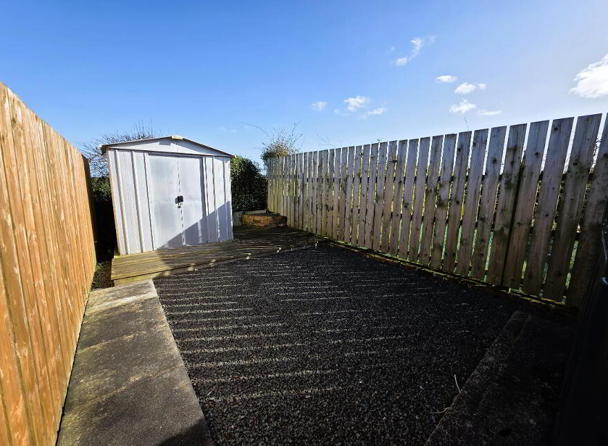 18 Hilden View, Tullynacross Road, Lisburn, BT27 5SF