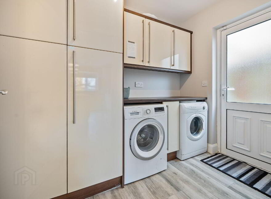 17 Cois Abhainn, Ballymakeagh, Ballymakeagh, P36KX26