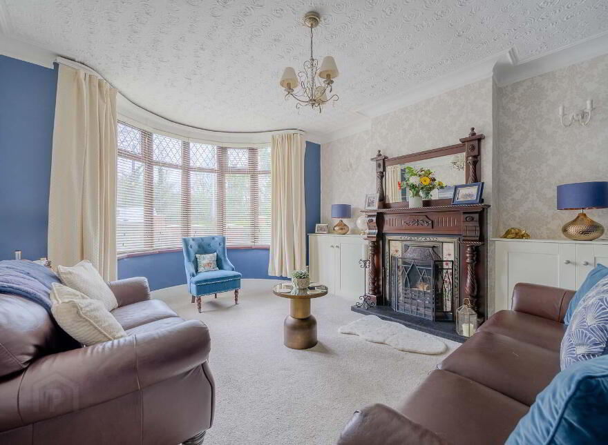 99 Demesne Road, Holywood, BT18 9EY