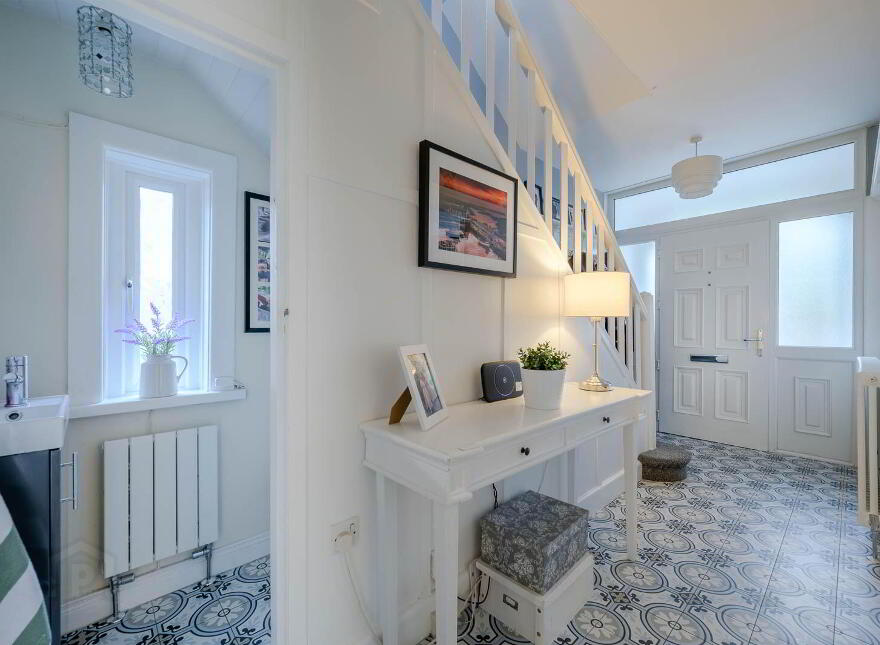 99 Demesne Road, Holywood, BT18 9EY